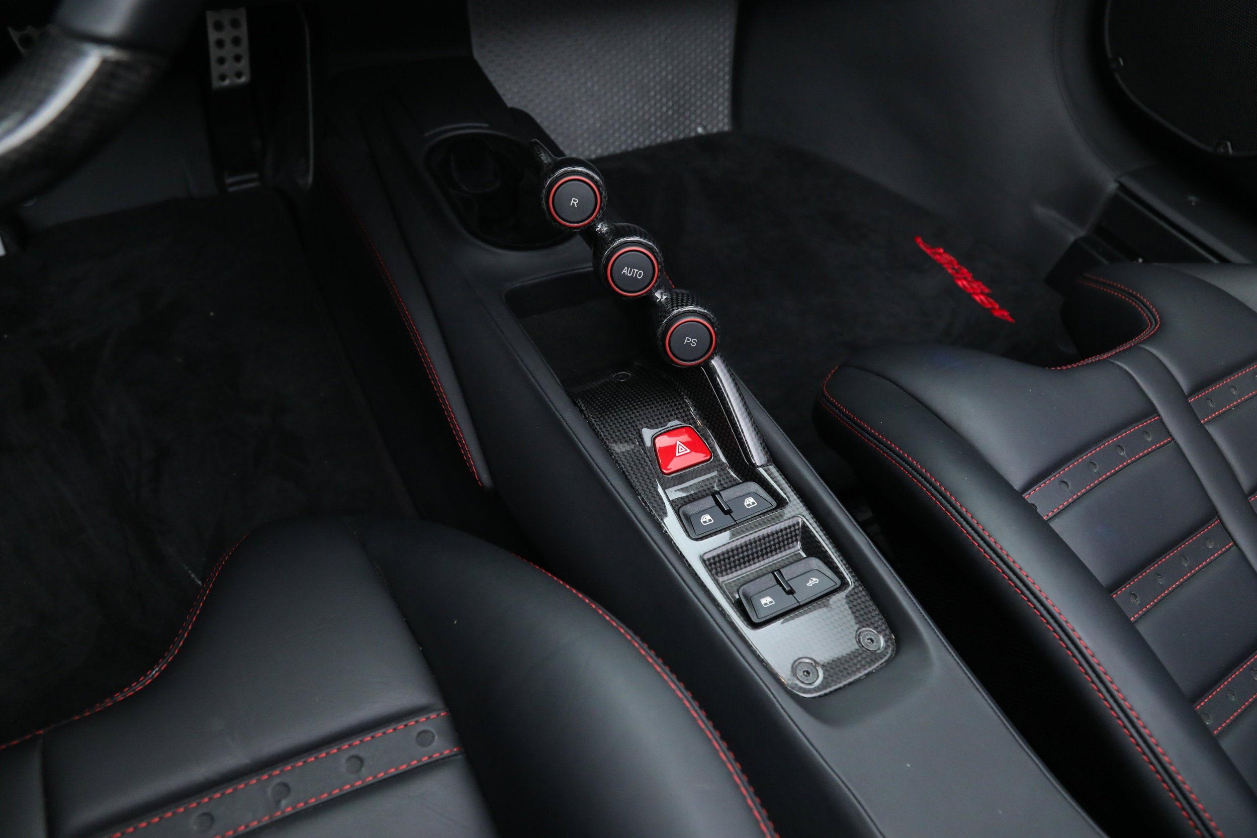 Certified Used 2019 Rosso Fiorano Ferrari  image 31