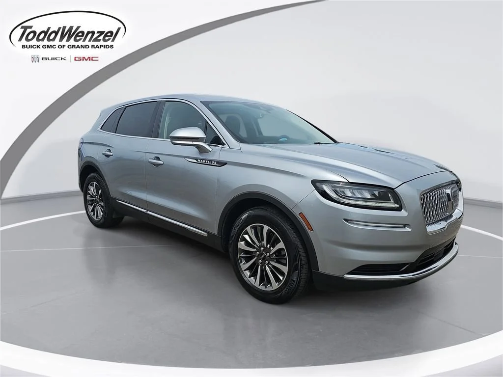 2021 Lincoln Nautilus AWD's photo