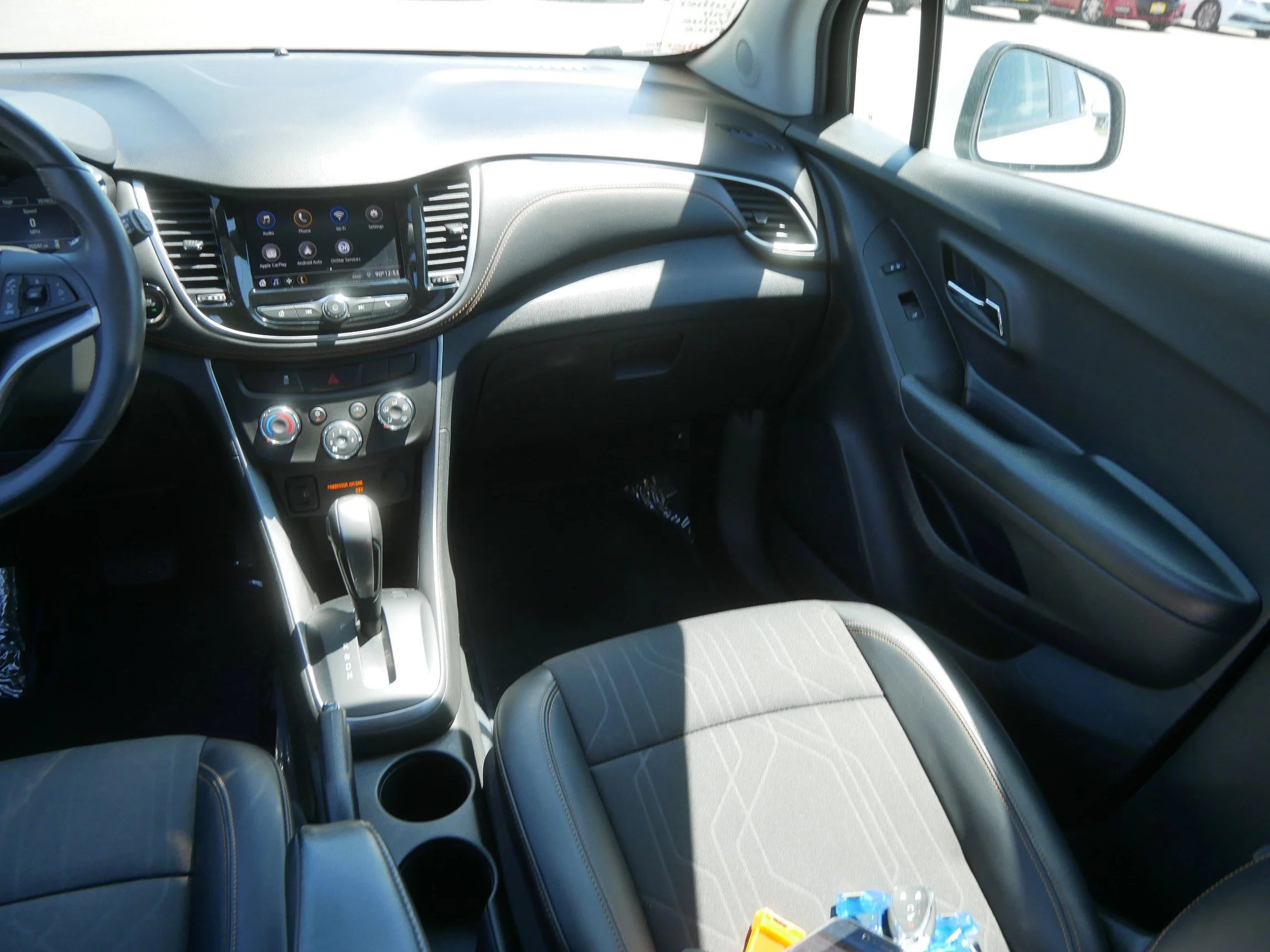 Used 2022 Summit White Chevrolet LT image 11