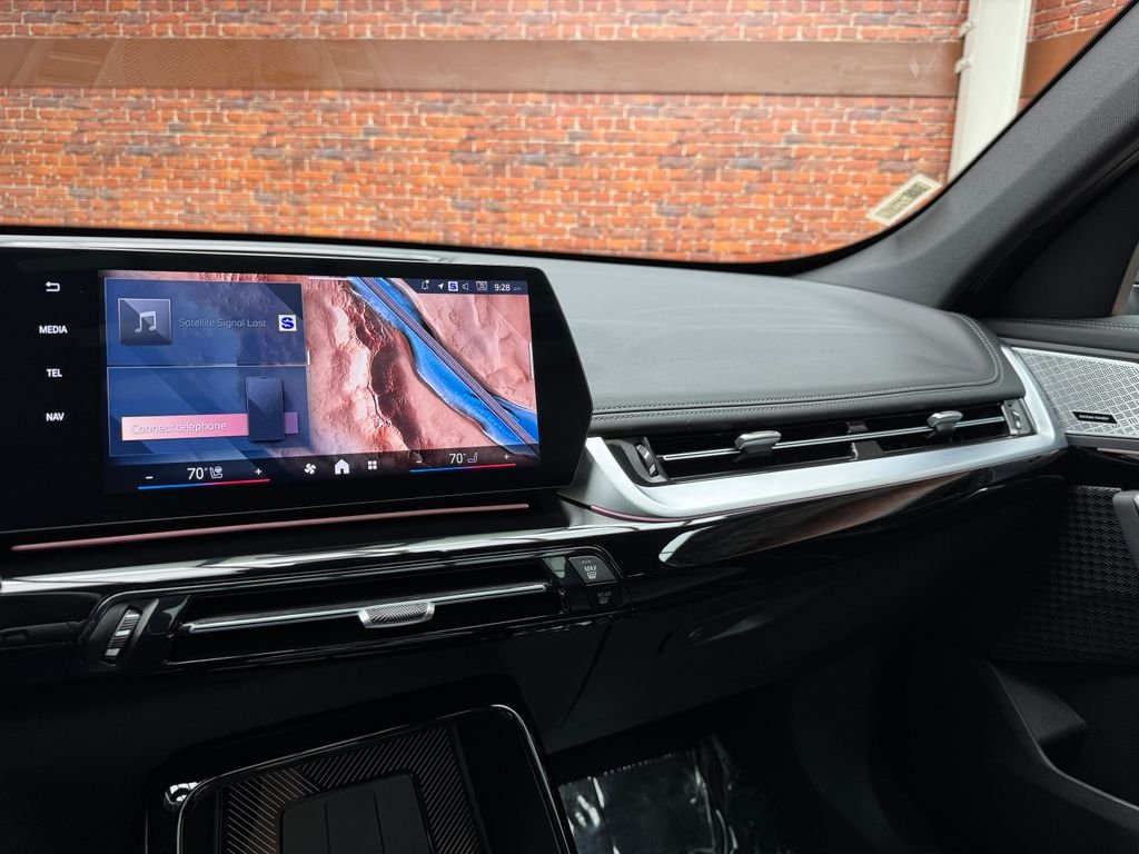 Certified Used 2025  BMW xDrive28i image 19