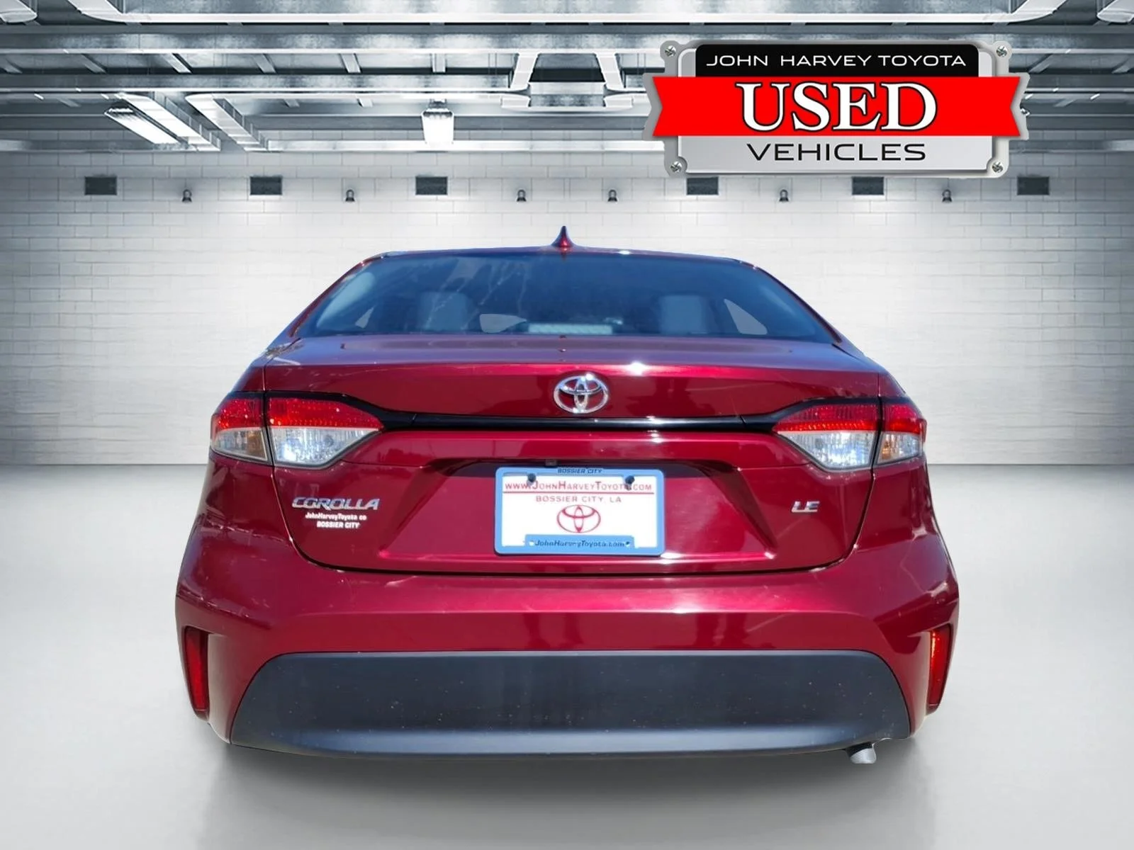 Used 2025 Ruby Flare Pearl Toyota LE image 3