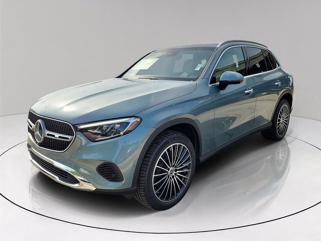 New 2026 Verde Silver Metallic Mercedes-Benz GLC 300 image 3