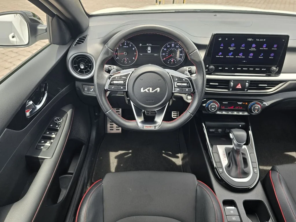 Used 2024 Snow White Pearl Kia GT image 12