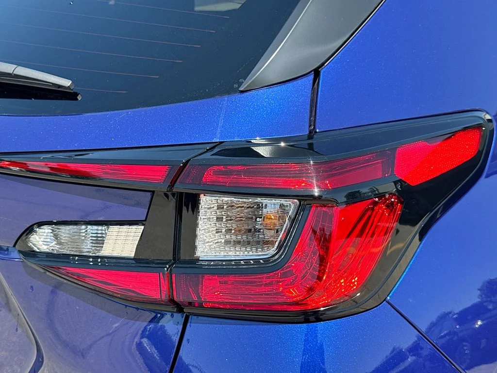New 2026 SAPPHIRE BLUE PEARL Subaru Premium image 32