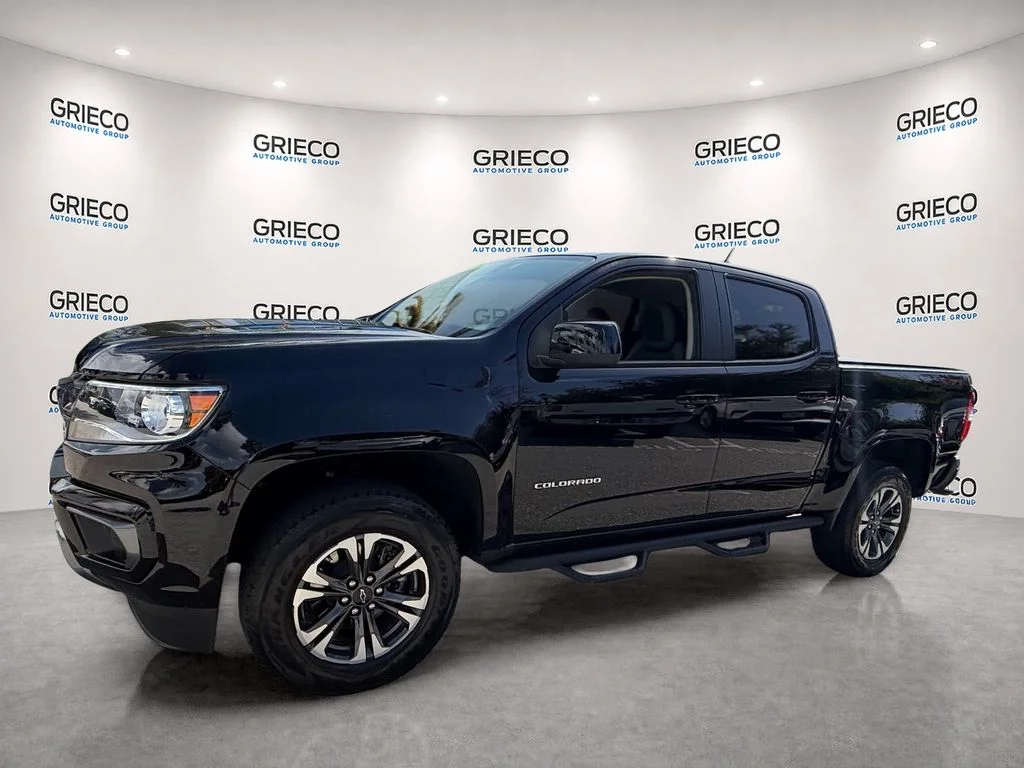 Certified Used 2021 Black Chevrolet Z71 image 3