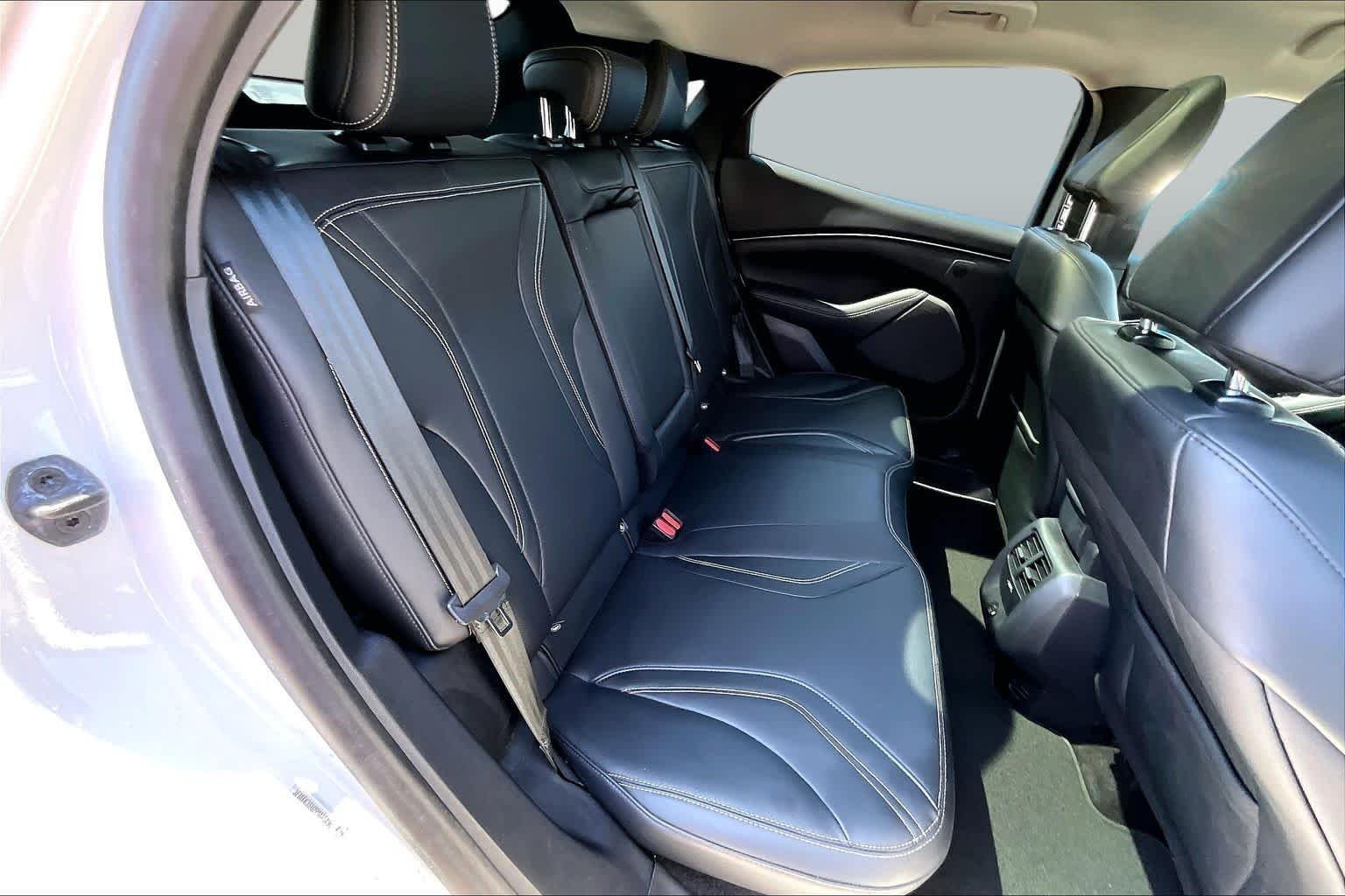 Used 2023 Star White Metallic Tri-Coat Ford Premium image 19