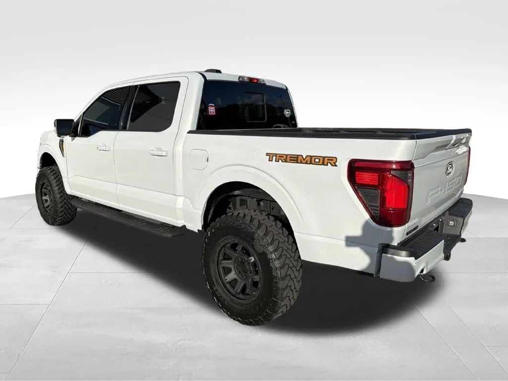 Used 2025 White Ford Tremor image 17