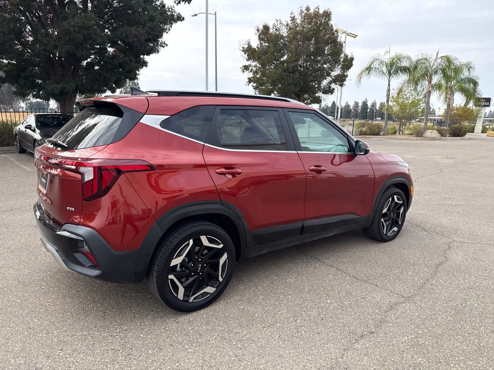 Used 2024 Brown Kia SX image 3