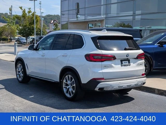 Used 2023 White BMW xDrive40i image 3