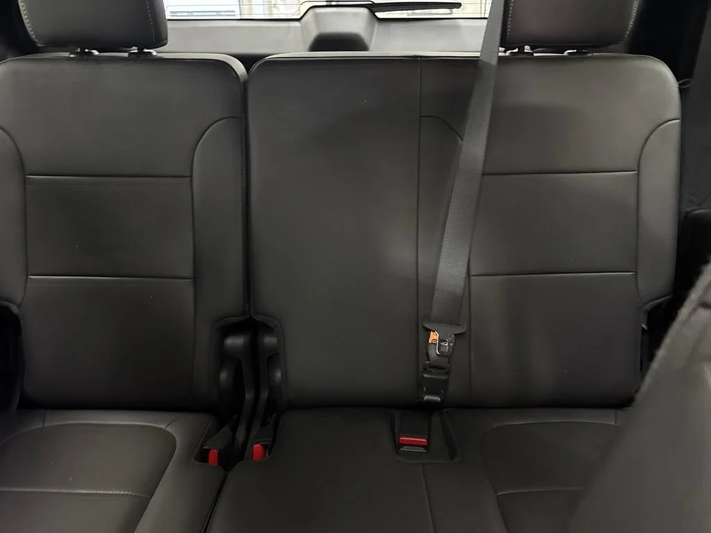 Used 2023 MOSAIC BLACK METALLIC Chevrolet Premier image 20