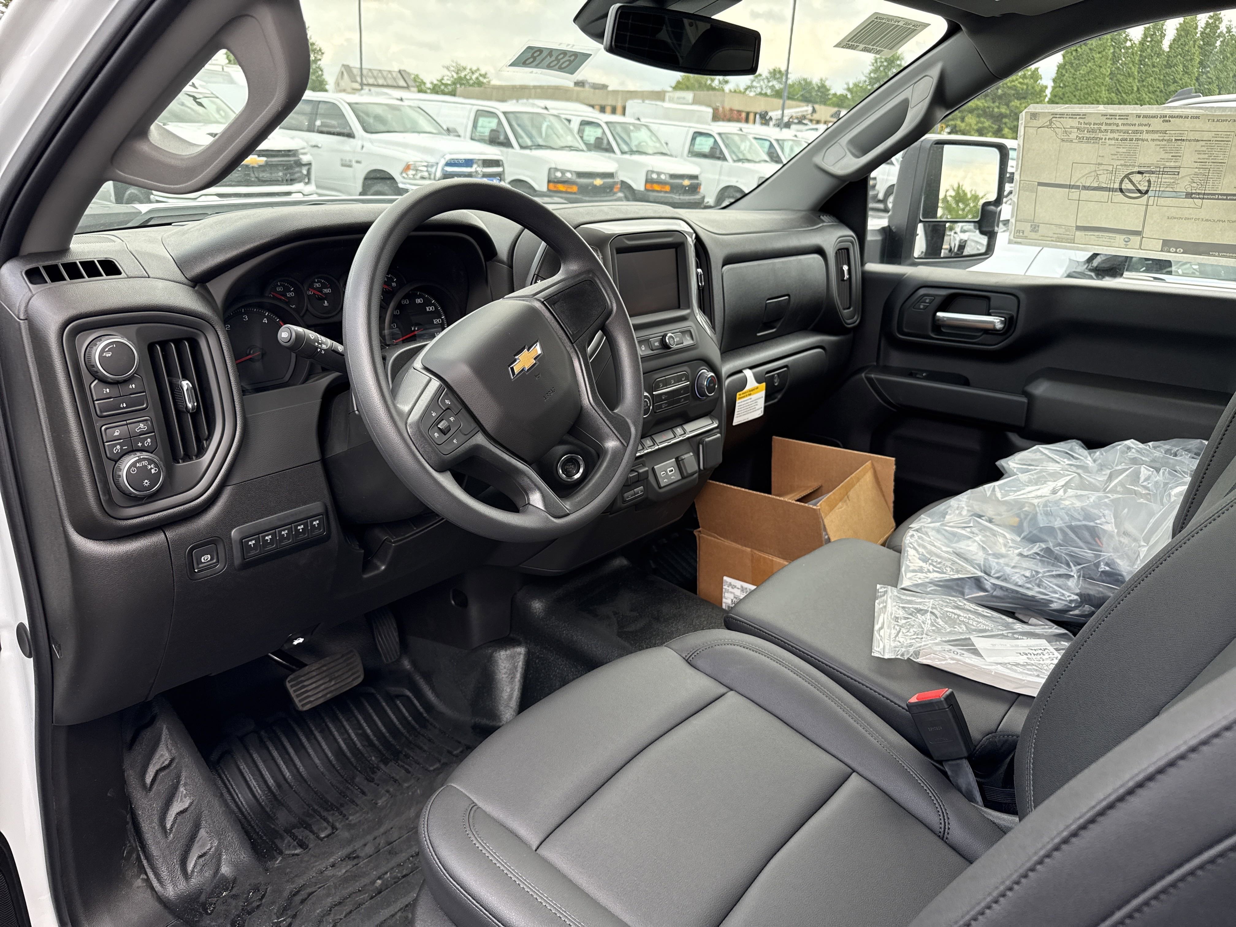 2025 Chevrolet Silverado 3500 HD Work Truck - Photo 11