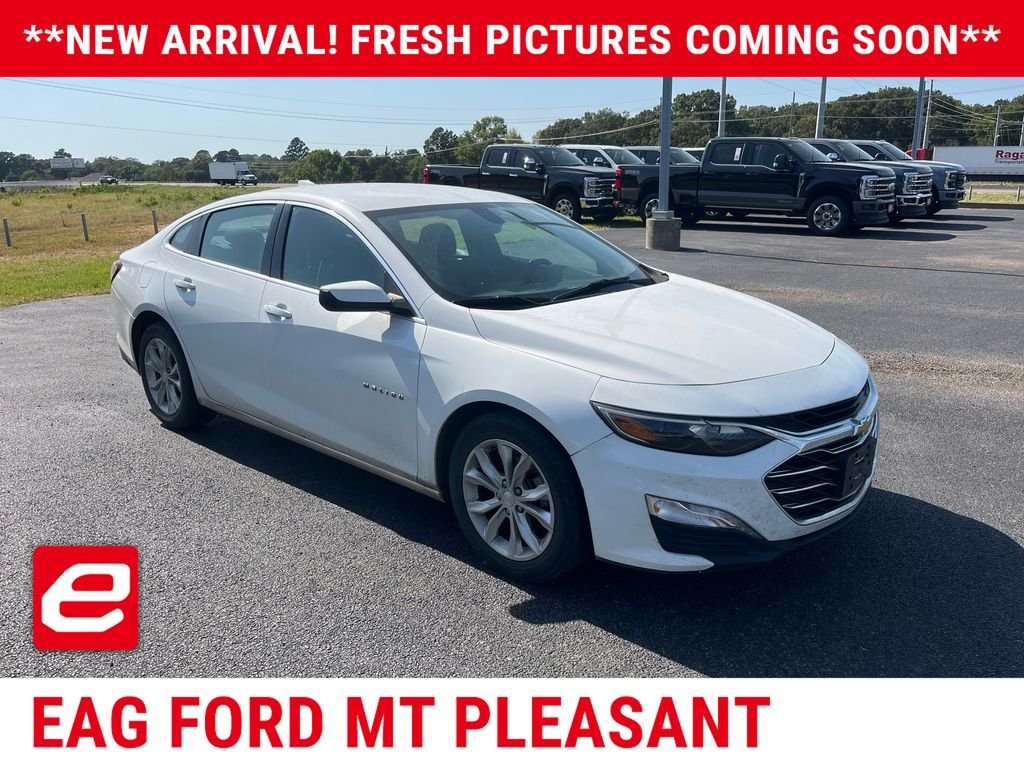 Used 2020 Summit White Chevrolet LT image 1