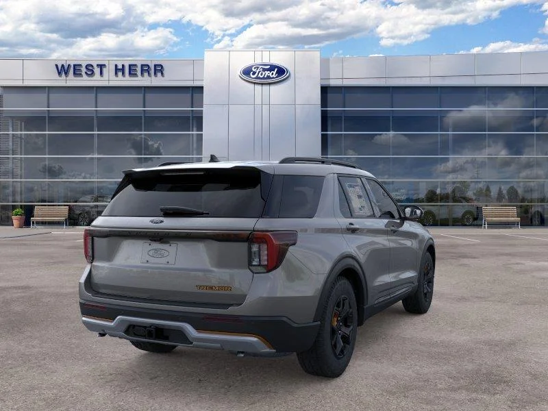 New 2026 Carbonized Gray Metallic Ford Tremor® image 8