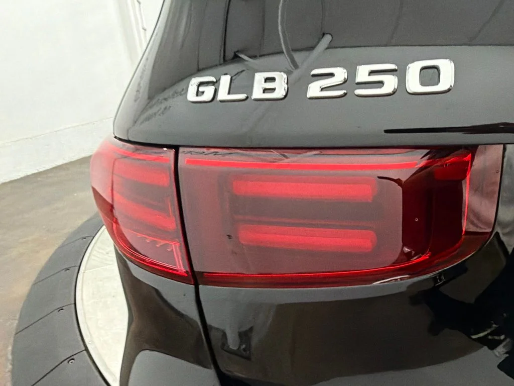 New 2026 Black Mercedes-Benz GLB 250 image 11