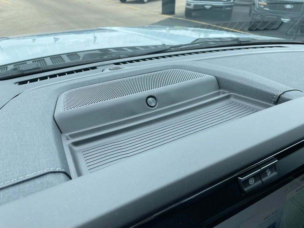 New 2026 Glacier Gray Metallic Tri-Coat Ford F-250® Lariat® image 58