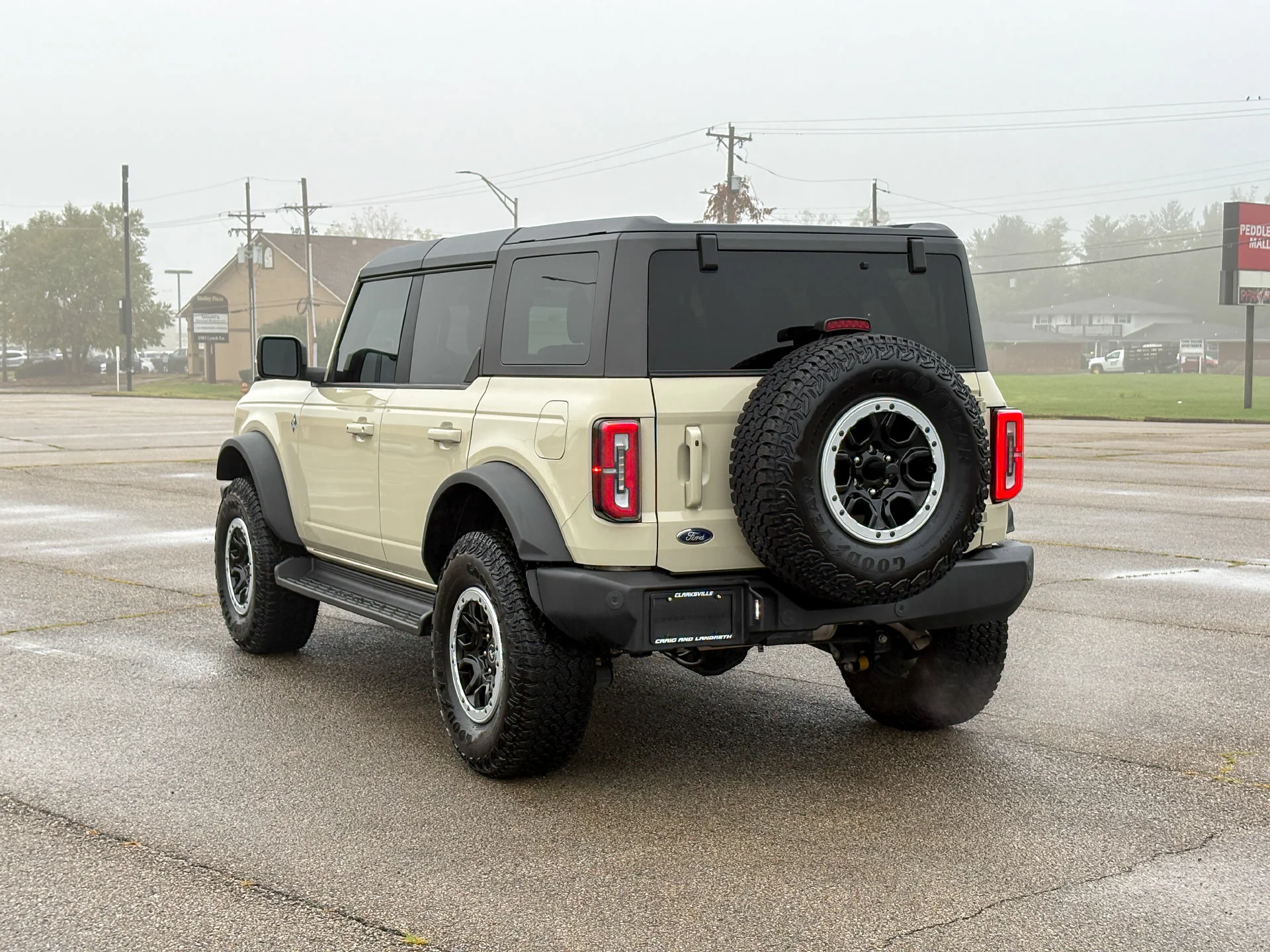 Used 2025 Beige Ford Outer Banks image 7