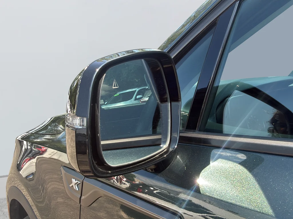 Used 2023 Green Kia X-Line S image 33