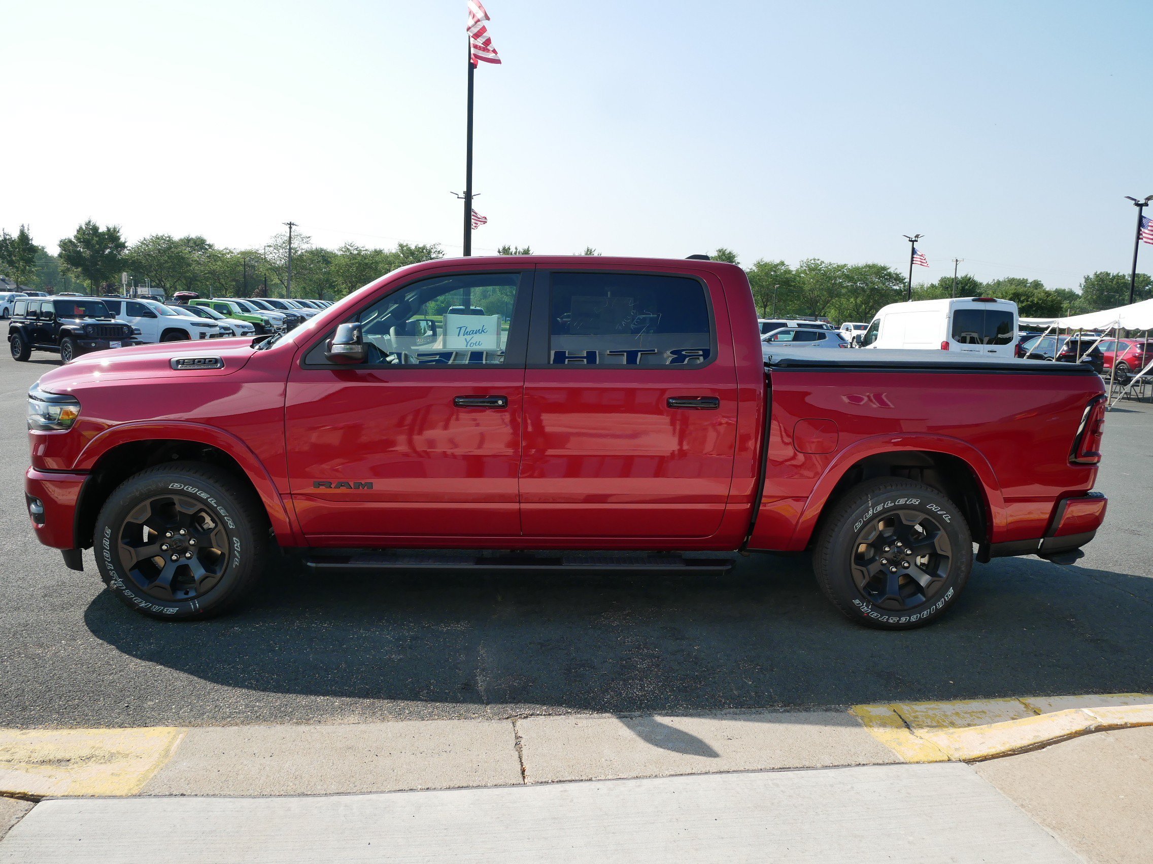 New 2026 Molten Red Pearl-Coat Exterior Paint RAM Big Horn image 5