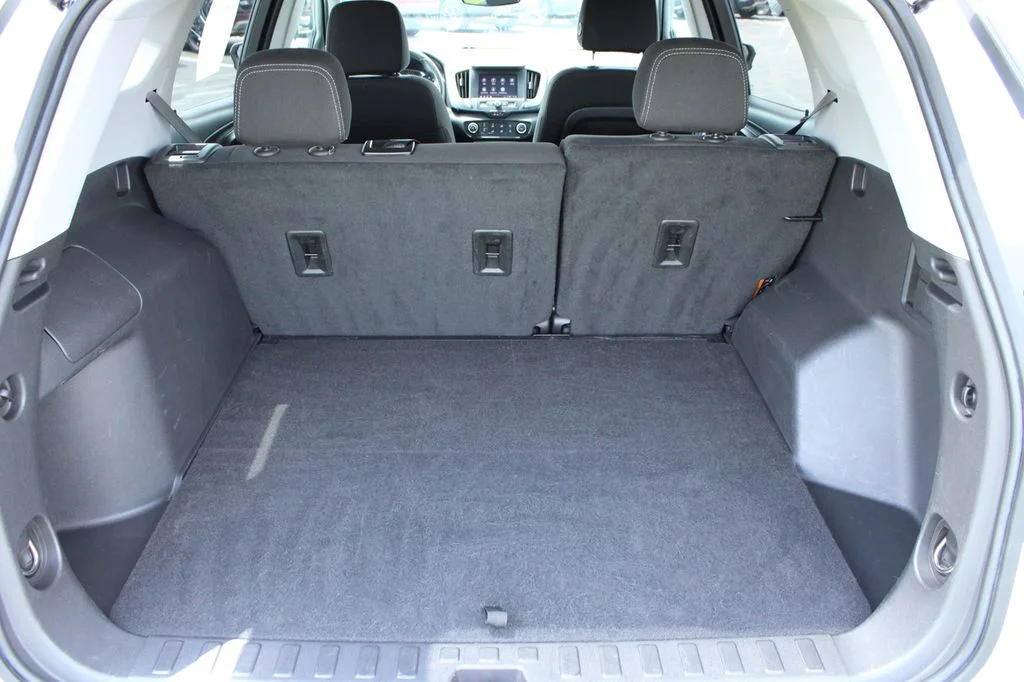 Used 2024 Summit White GMC SLE image 10