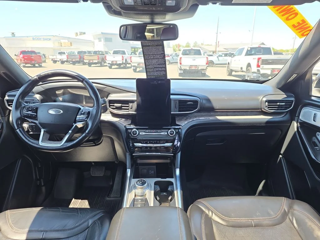Used 2021 Star White Metallic Tri-Coat Ford Platinum image 16
