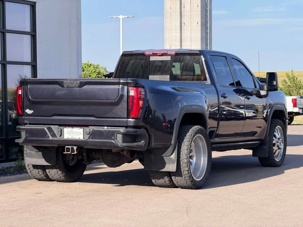 Used 2024 Silver GMC Denali Ultimate image 5