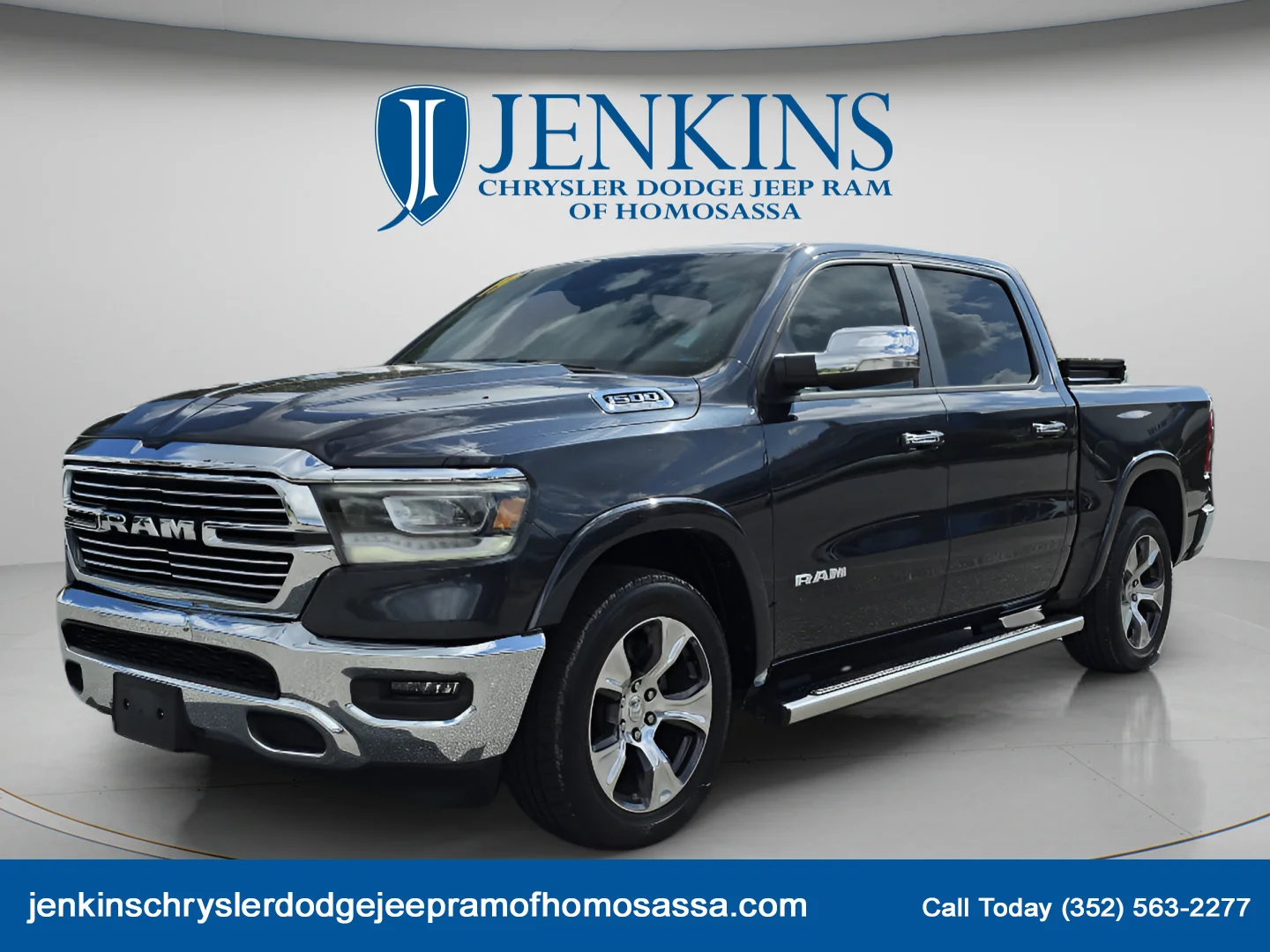 Used 2019 Maximum Steel Metallic Clearcoat Ram Laramie image 11