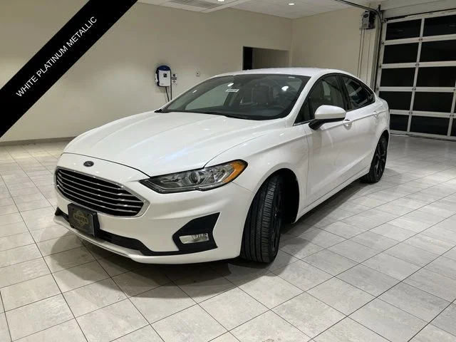 Certified Used 2020 White Ford SE image 1