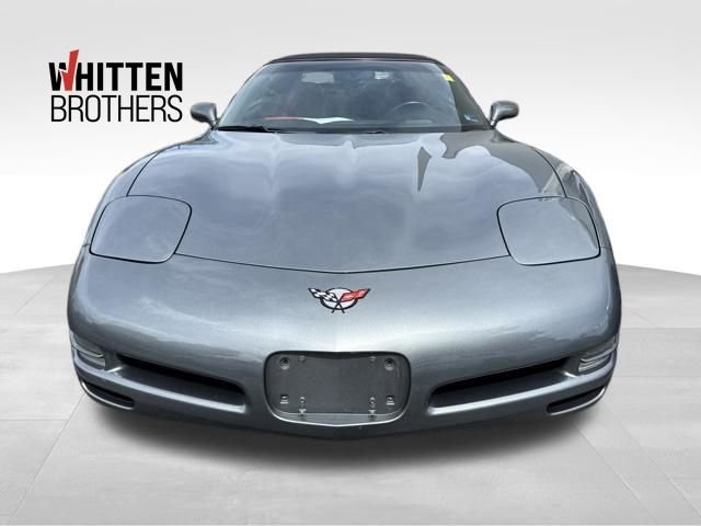 Used 2004 Gray Chevrolet Base image 1