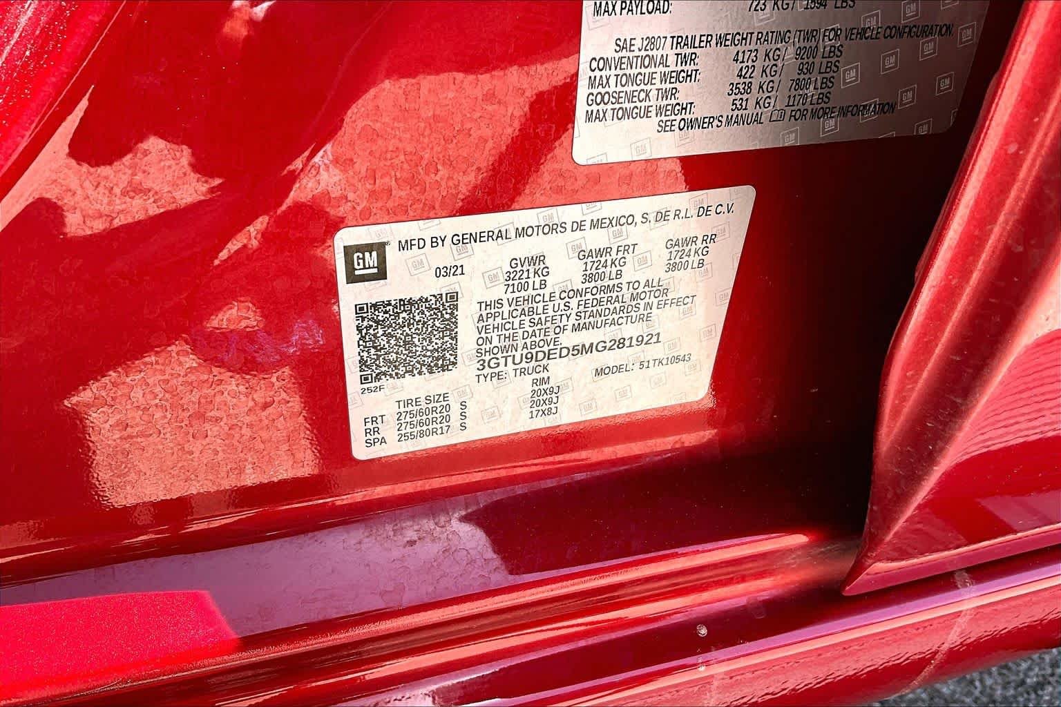 Certified Used 2021 Cayenne Red Tintcoat GMC SLT image 35