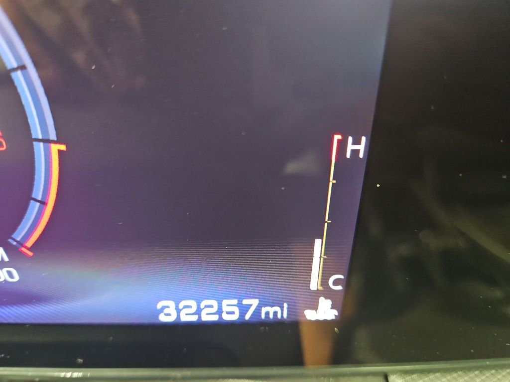 Used 2025 Green Chevrolet LS image 17