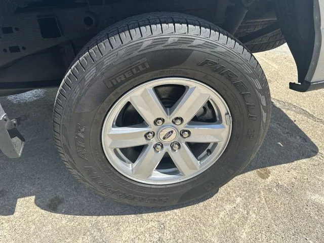 Used 2022 Silver Ford XLT image 45