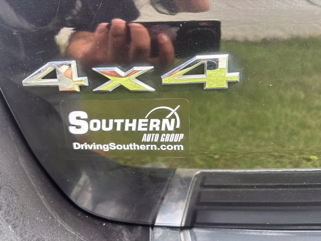 Used 2015 Black Jeep Limited image 40