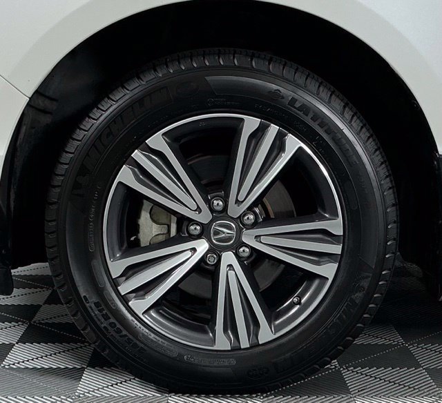 Used 2018 White Diamond Pearl Acura MDX image 43