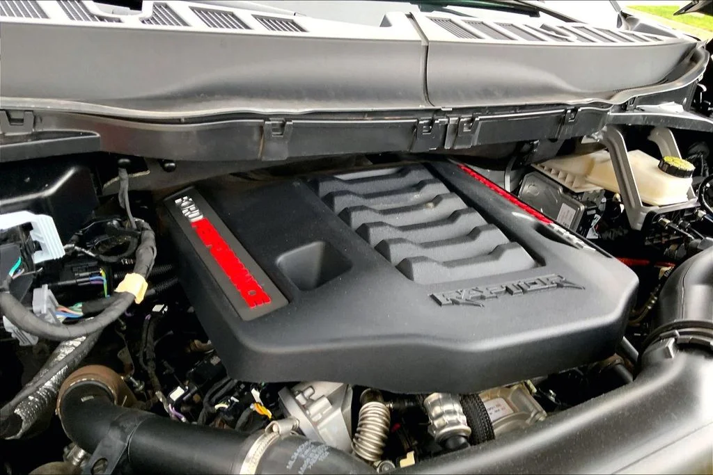 Used 2025 Black Ford Raptor image 31