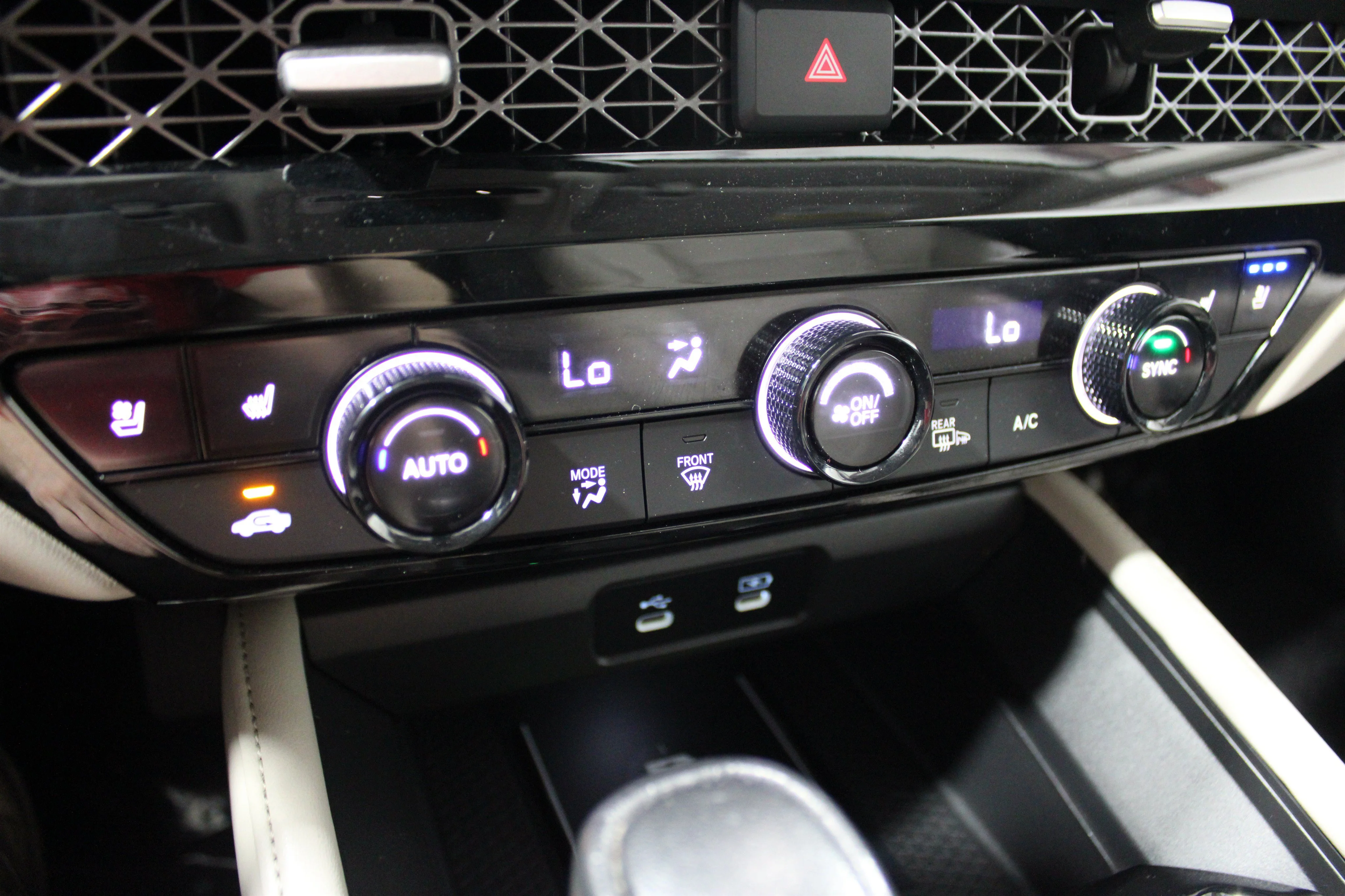 Used 2023 WHTIE Honda Touring image 15