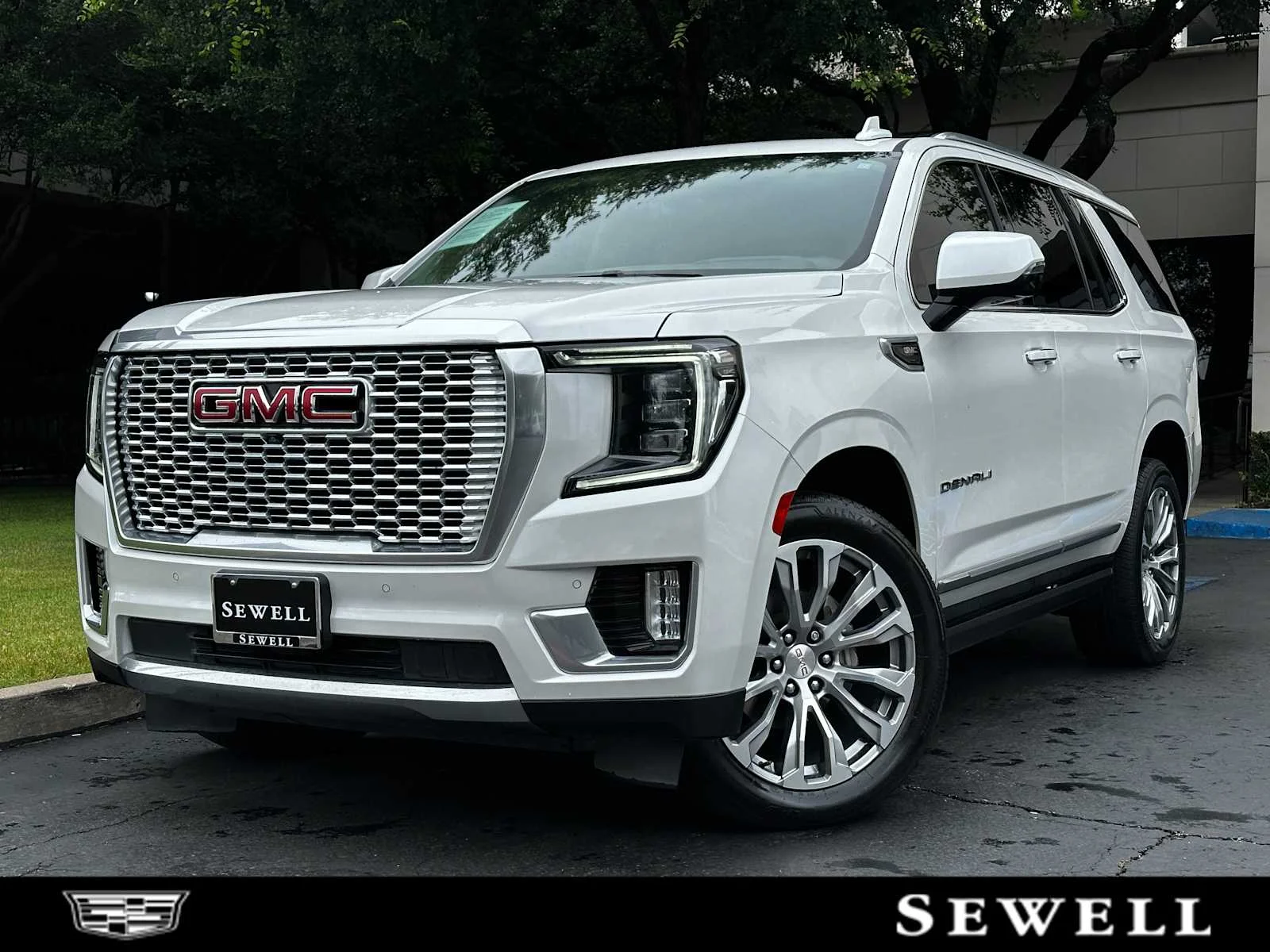 2021 GMC Yukon 2WD Denali's photo
