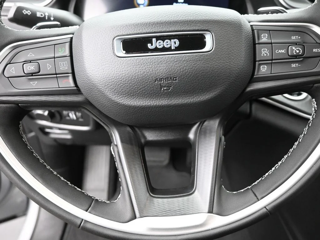 New 2025 Silver Jeep Laredo X image 17