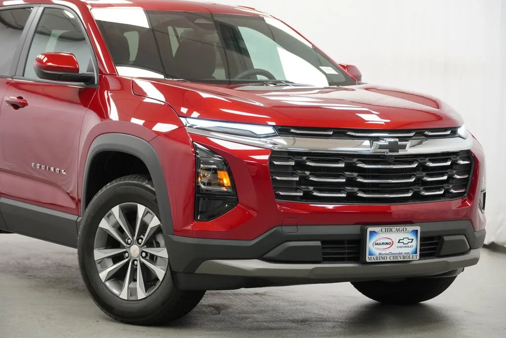 2027 Chevrolet Equinox LT - Photo 9