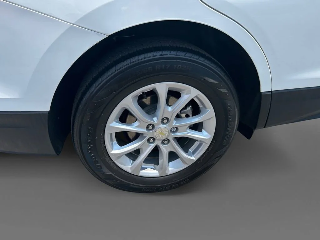 Used 2021 SUMMIT WHITE Chevrolet LS image 10