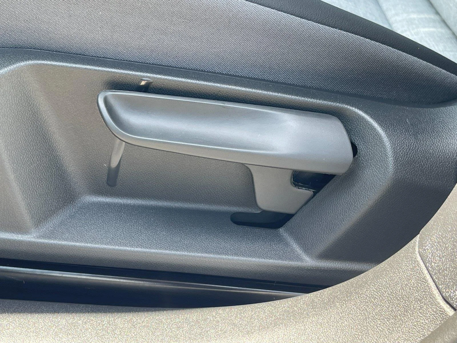 New 2026 Opal White Pearl Volkswagen Pro image 16