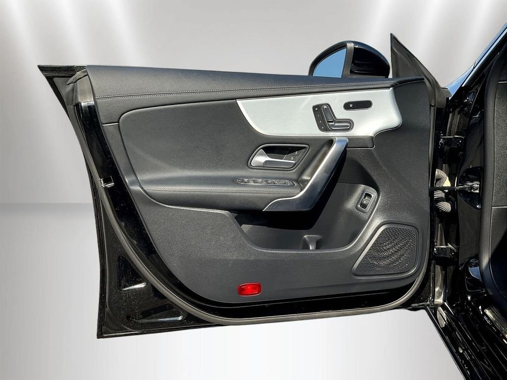 Used 2025 Black Mercedes-Benz CLA 250 image 21