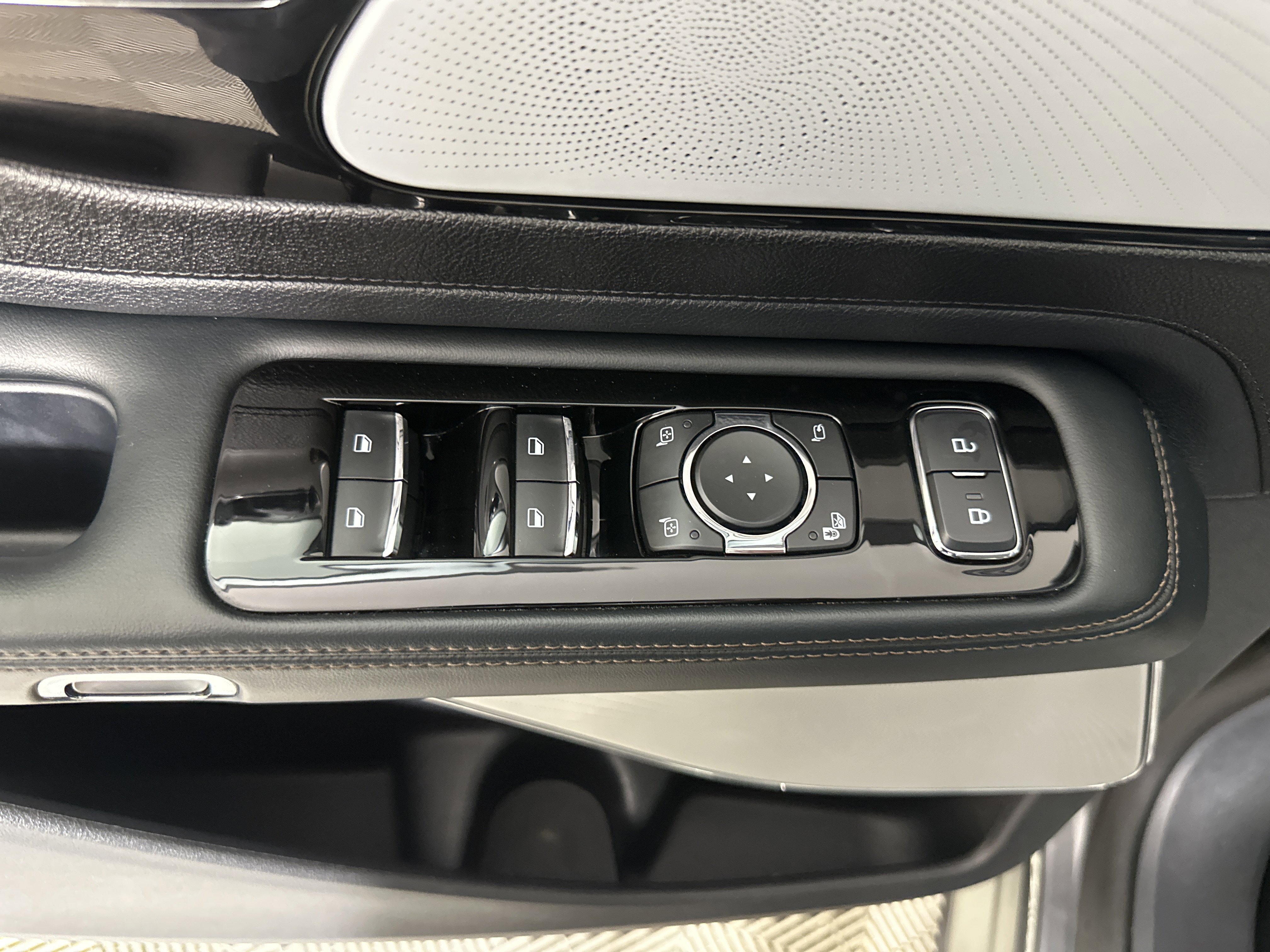 2025 Lincoln Aviator Reserve - Photo 11