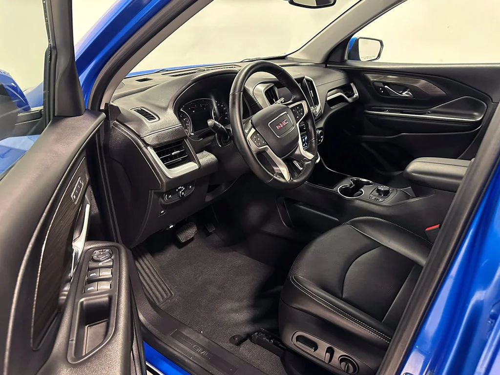 Used 2024 Blue GMC SLT image 20