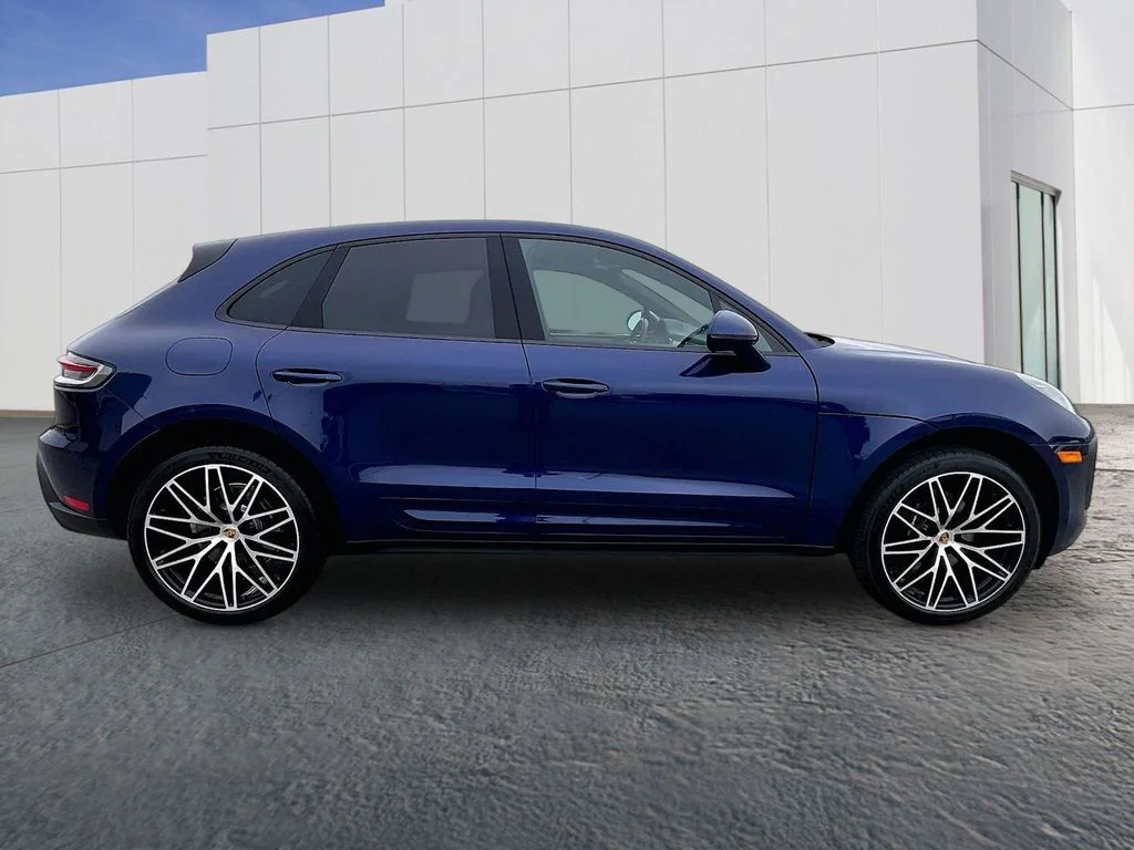 2026 Porsche Macan Base - Photo 8