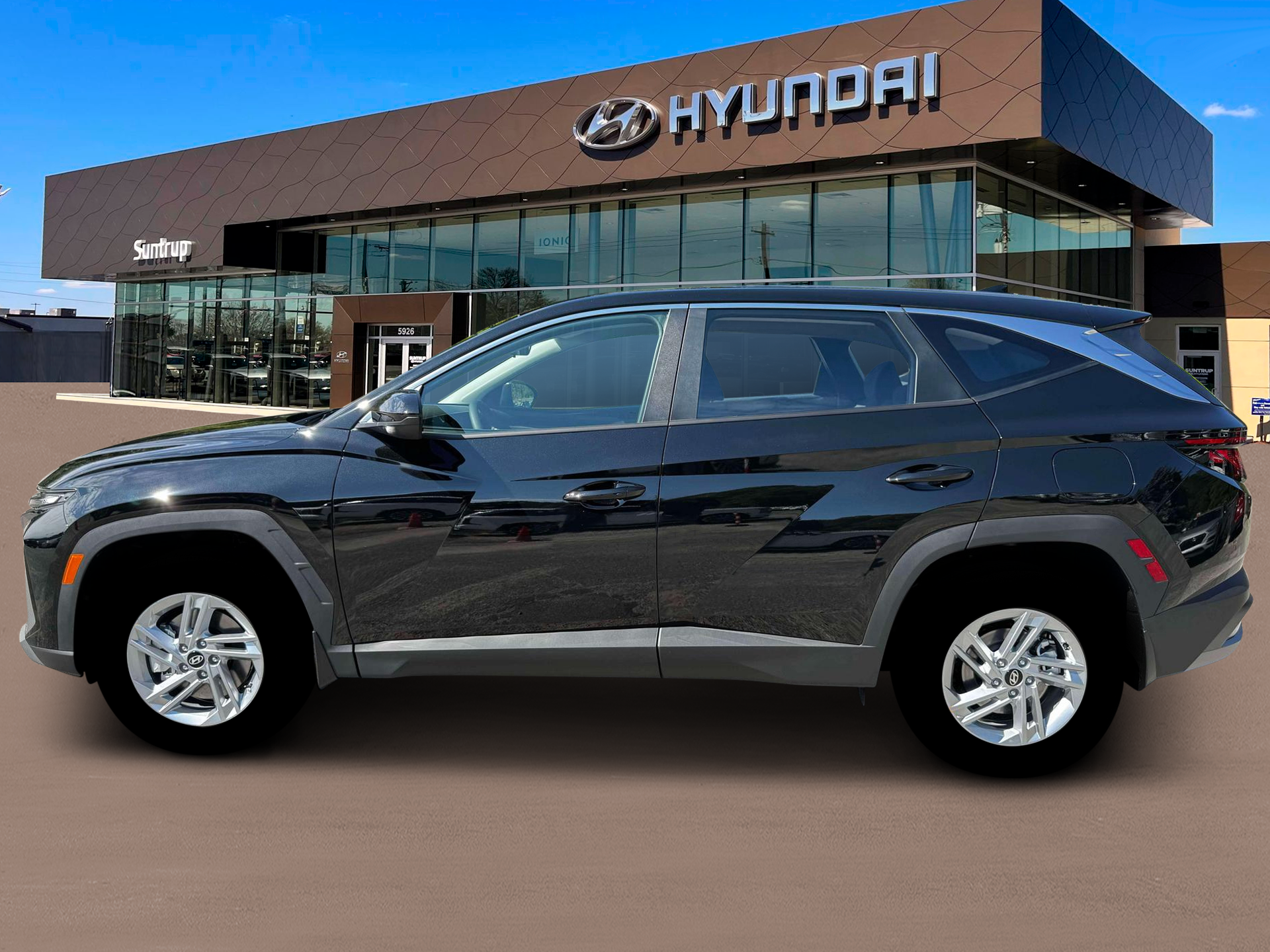 New 2026 Phantom Black Hyundai SE AWD image 3