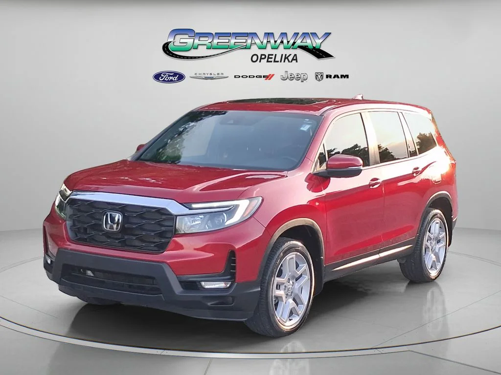 Used 2024 Radiant Red Metallic II Honda EX-L image 3