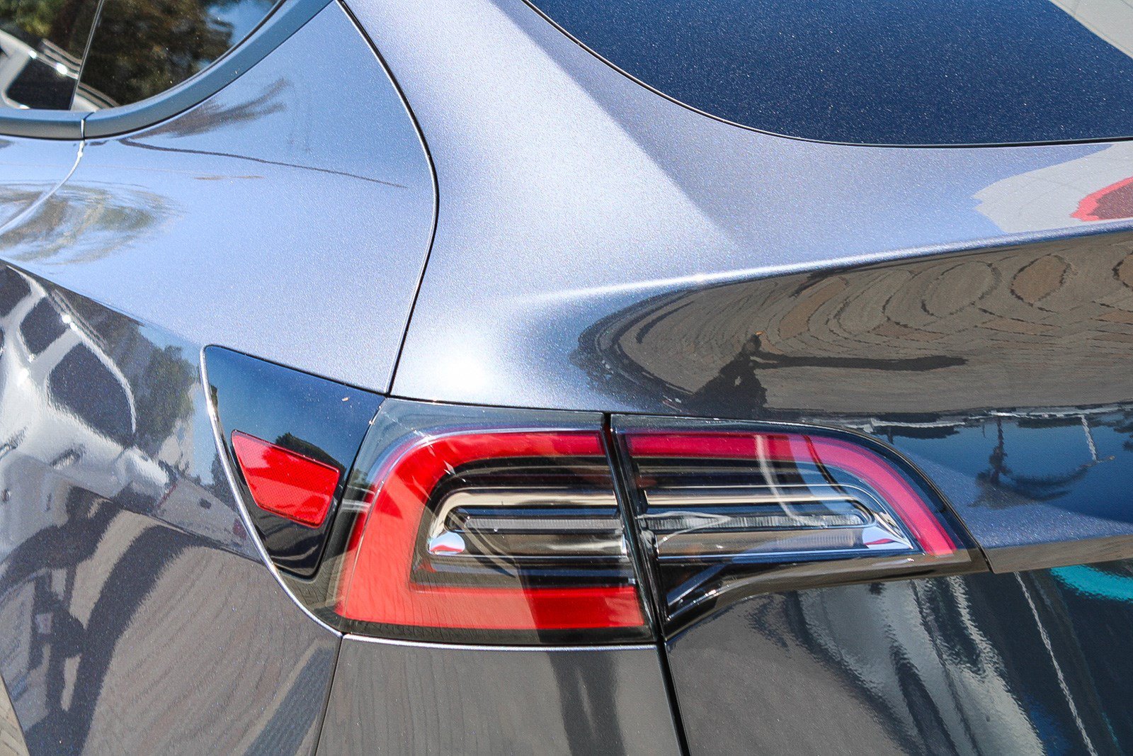 Used 2021 Midnight Silver Metallic Tesla Long Range image 9