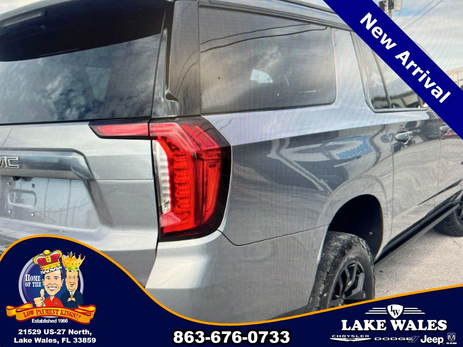 Used 2022 Gray GMC AT4 image 4