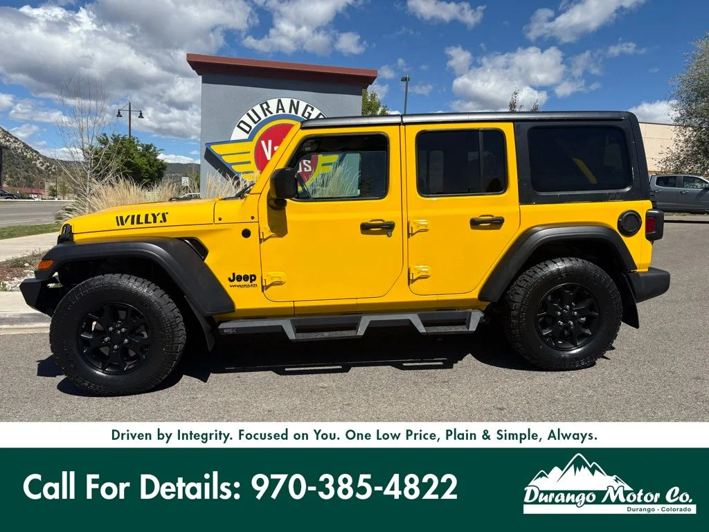 Used 2020 Baja Yellow Clearcoat Jeep Unlimited Sport image 3