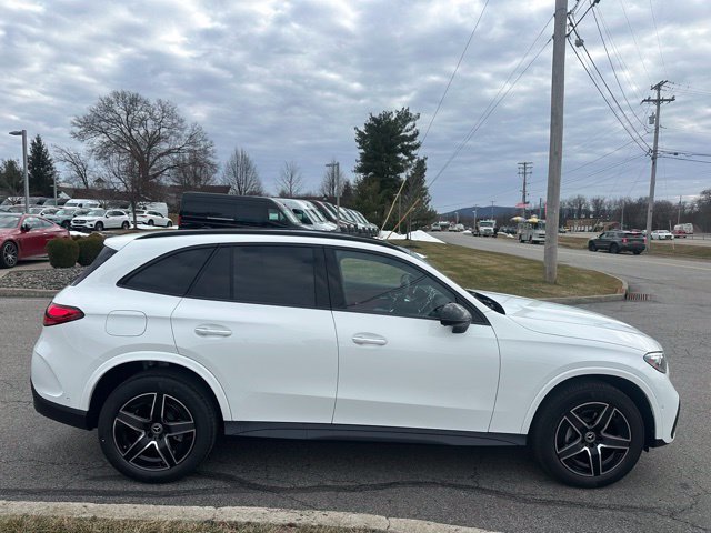 New 2026 Polar White Mercedes-Benz GLC 300 image 43